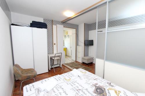 Apartments Tijana - image 4