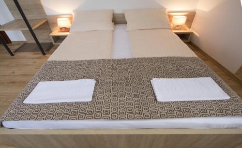 Hotel Logavina 8 Free Parking - image 12
