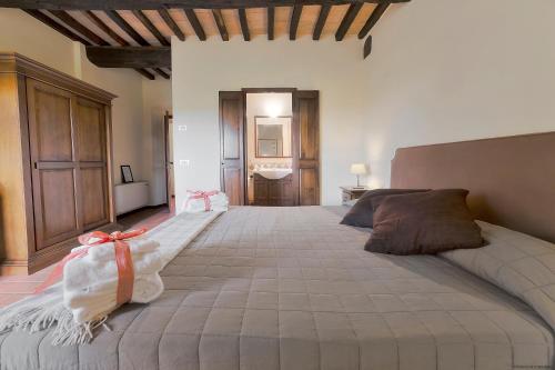 Podere Le Rondini Room Type - Three-Bedroom Apartment Podere Le Rondini Room Type - Three-Bedroom Apartment