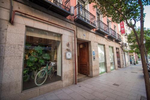 Petit Palace Tres Cruces - image 11