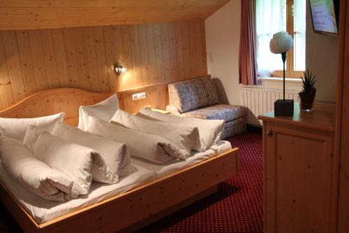Hotel Garni Alpina – Damüls, NE