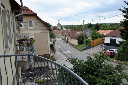 Balcony/terrace, Holiday Home & Apartment in Eger