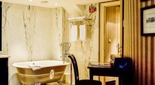 Hôtel du Romancier - image 8