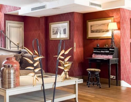 Hôtel du Romancier, Parigi