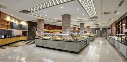 Sunis Efes Royal Palace Resort&Spa - image 7
