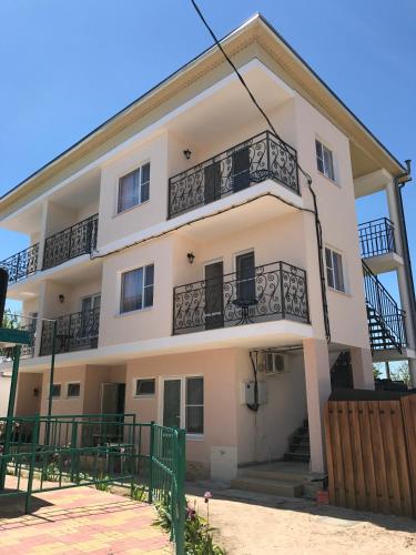 Guest house Raduga - image 2