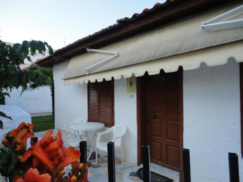 Entrance, Vicky Rooms & Apartments in Thassos