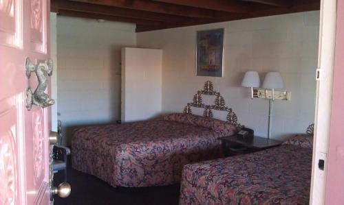Coral Motel - main image