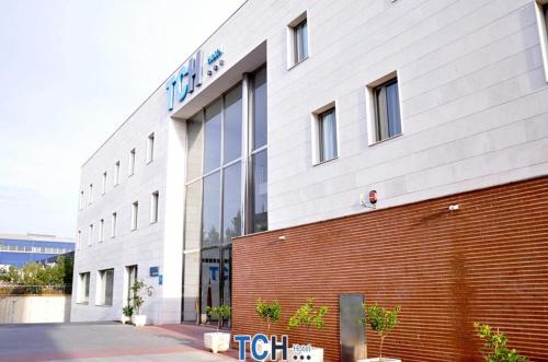 . TCH Hotel