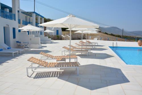 White Blue Houses & Apartments Paros - image 4