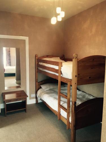 1 double bed