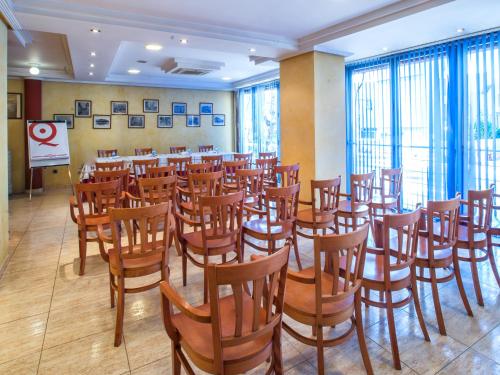 kawasan lounge/TV kongsi, Hotel Legazpi in Murcia