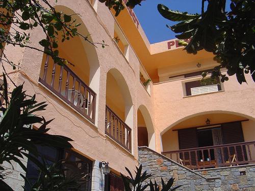 House Margot - image 2