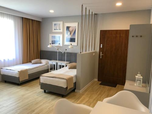 Apartment with Double or Twin bed image 5