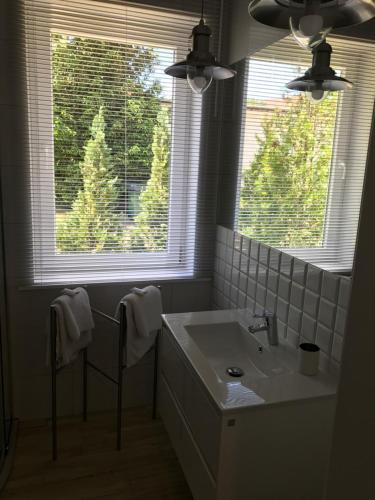 Apartment with Double or Twin bed image 2