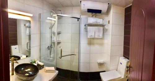 Nuo Nuo De Wu Zi In China - 