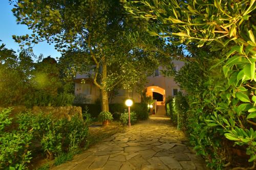 Entrance, Flisvos Rooms in Pelekanos