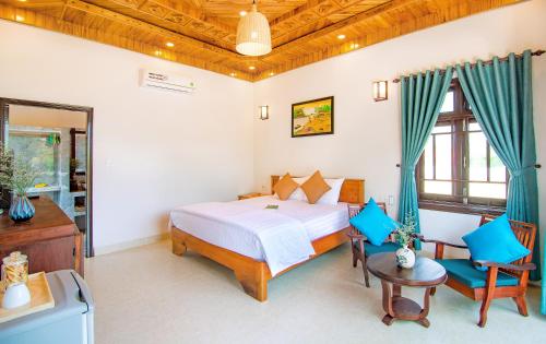 Double Room with Terrace image 4