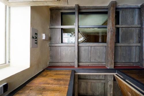 Apartment with Terrace image 6
