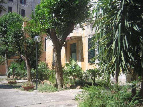IN Roma Vale&Hillary colosseo b&b, Rom (Foto 3)