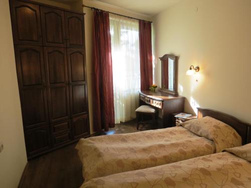 Guest House Mountain Romance - image 3