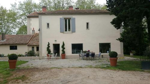 Manoir en Crau chambre d'hôte Raphèle-les-Arles