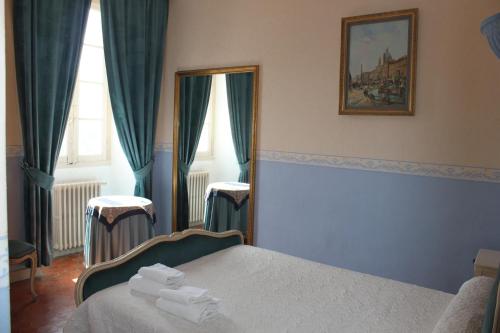 1 double bed