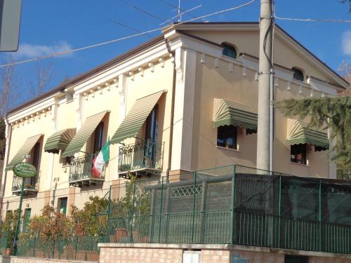  B&B Santa Reparata, Pension in Teano