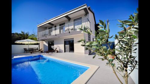 Villa Cemelia - Accommodation - Privlaka