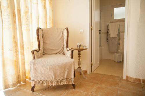  Sunny View Apartment in Almancil