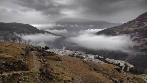 Photo - Hostal El Cascapeñas de la Alpujarra