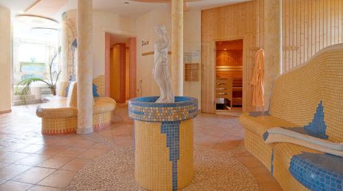 Erlebnis-Hotel-Appartements - image 6