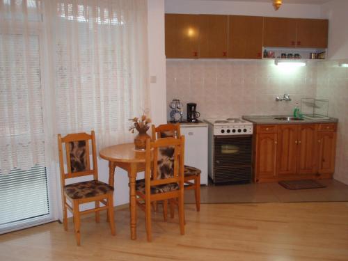 Koplietošanas atpūtas telpa ar TV, Georgievi Guest House in Kalofer