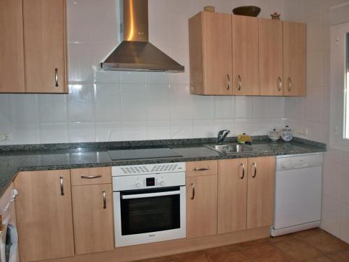 La Casa De La Puebla in Toledo Station