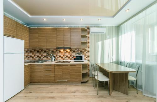 ห้องครัว, FlatRent Drahomanova 2a in ดาร์นึชกี