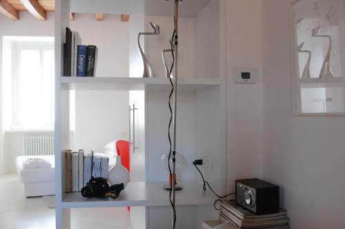 Design apartment Porta Venezia, Milán (fotografie 4)