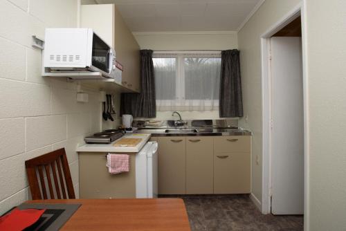 ห้องครัว, Kauri Lodge Motel in ไคไทอะ