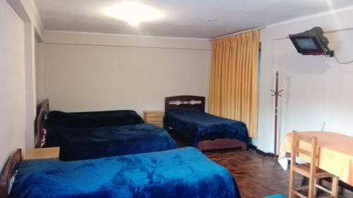 Hostal Isidoros - Terminal de Buses in La Paz