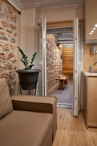 warm stone house, Atény (fotografie 4)
