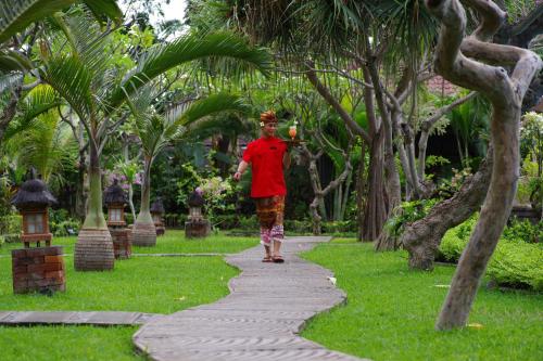 Tirta Sari Bungalow