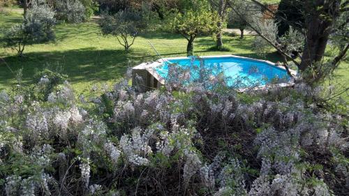 Iekārtas, Le Clos des Sources in Correns ciems