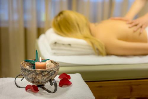 Kyma Suites Beach Hotel - image 4