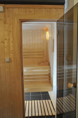 Chalet Escapade - image 10