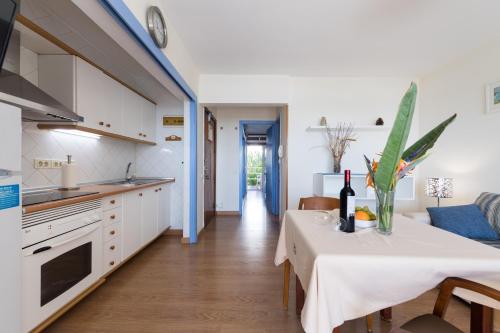 Apartamentos El Paseo - image 8