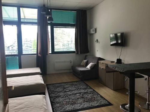 Felix Apartment - image 6