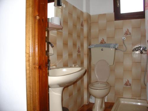 Zozas Rooms - image 8