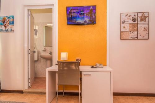 Hotel Nuova Graziosa - Photo 2