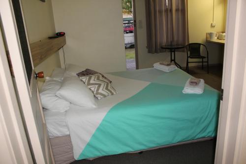 

Tocumwal Hotel Motel ("The Palms")