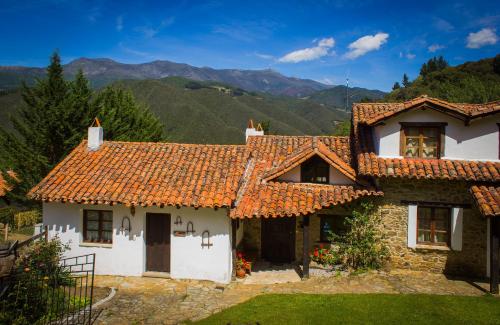 Viviendas Rurales El Covaju