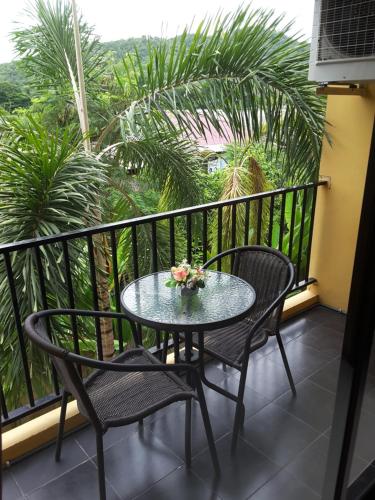 ระเบียง/ชานเรือน, โรงแรมพรีลูด (Prelude Hotel) in ปากแพรก